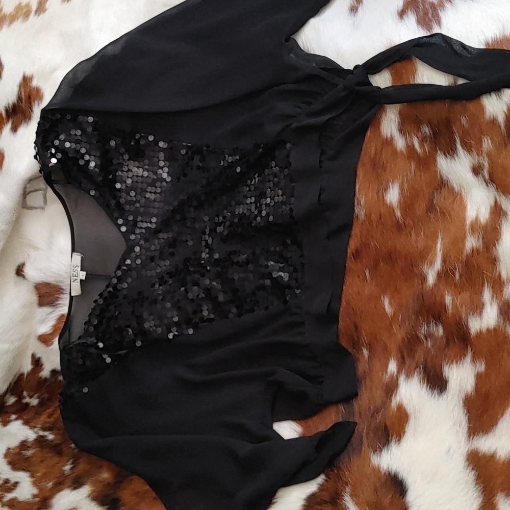 3/$50 Ness 3/4 Sleeve Sequin Blouse Sz L